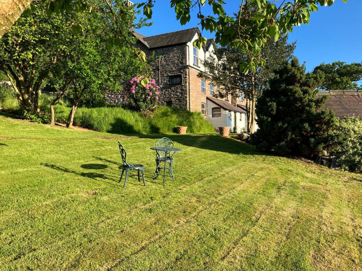 Hares Hideaway At Coed Moelfa Bed & Breakfast Corwen Exterior foto